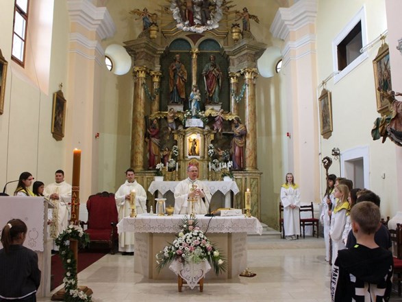 ​Kanonska vizitacija u župi Peteranec